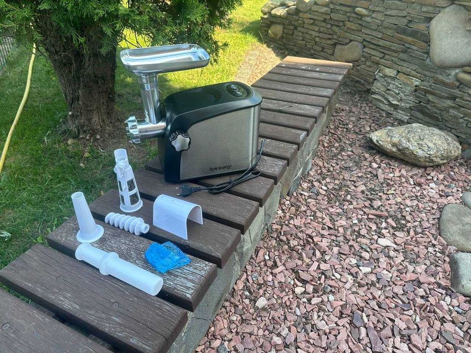 ‼️ Профессиональная электромясорубка мясорубка 3800W с соковыжималкой.