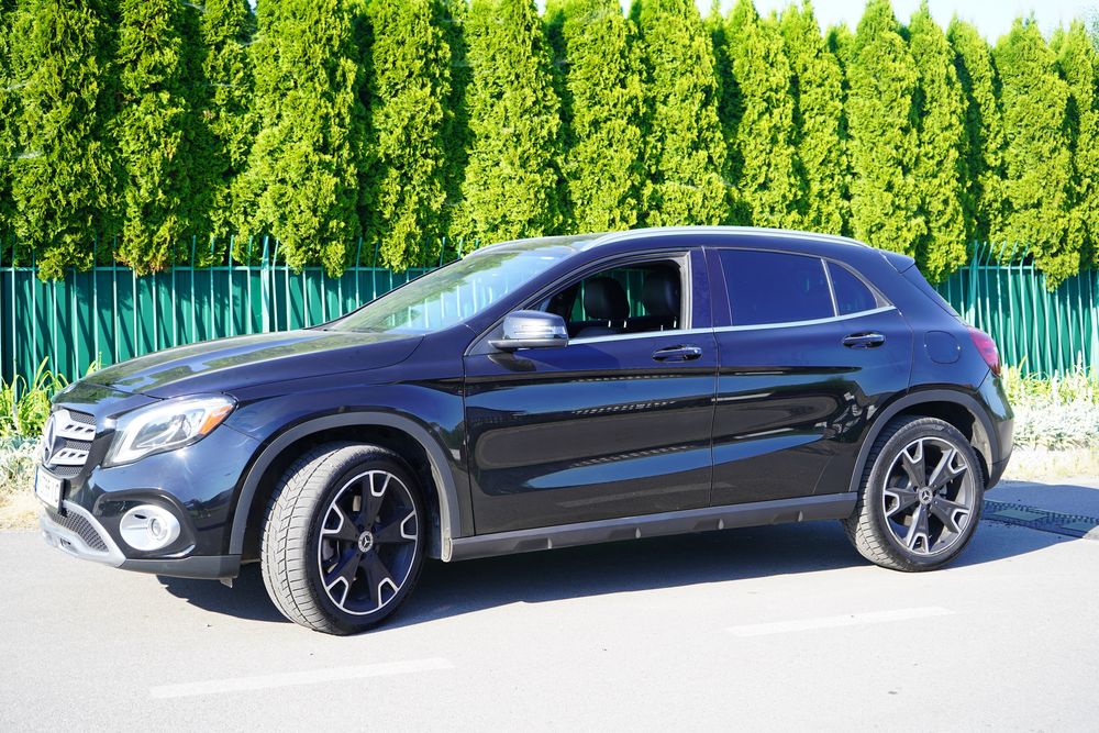 Продам мерседес mercedes gla x156