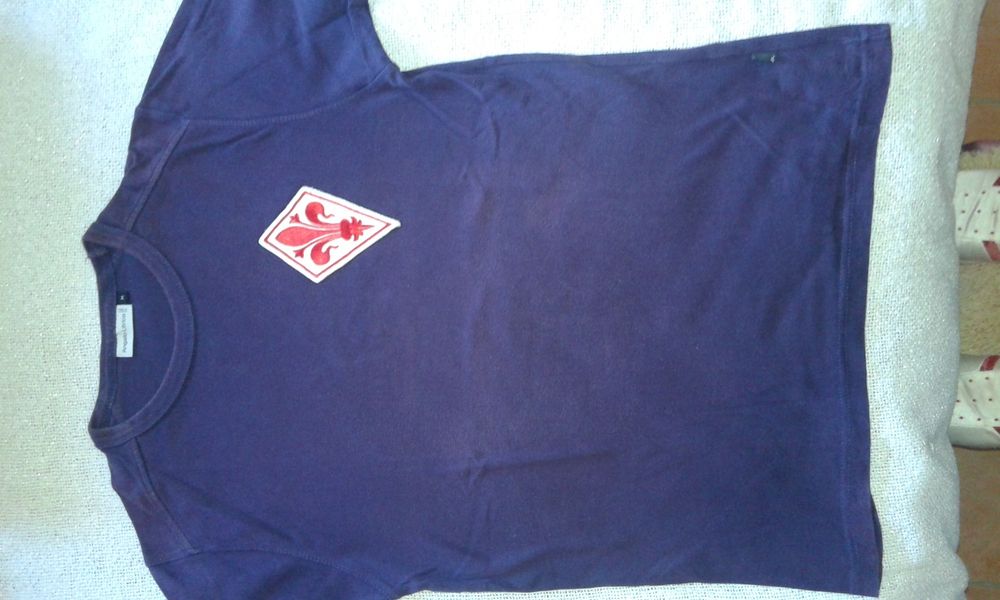 Camisola Fiorentina/Itália, emblema retro.