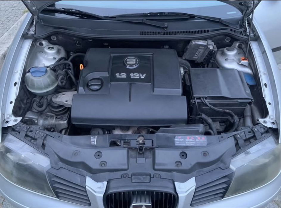 Vende-se Carro Económico e Fiável - Ideal para o Dia a Dia!