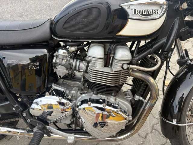 Triumph Boneville T100