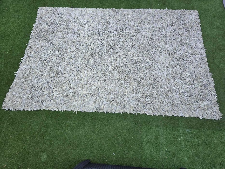Carpetes em pele como novas desde 40 euros