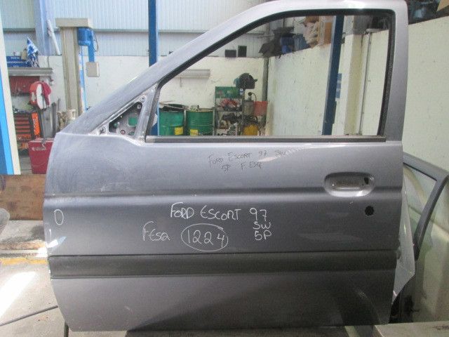 Porta frente esquerda FORD Escort VI Sedan (GAL, AFL)