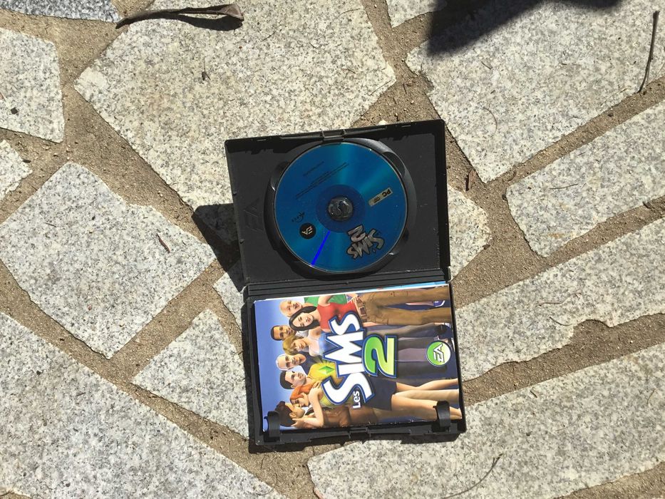 JOGOS  DVD SIMS 2 en francais