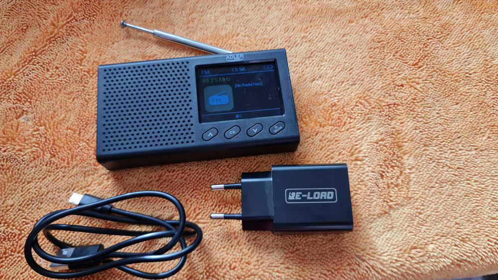 Adler AD 1198 Radio Przenośne - LCD - FM - Bluetooth - Zegar