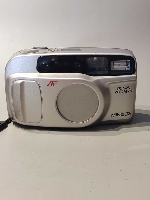 Minolta Riva Zoom 70 - Câmara Analógica