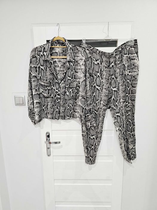 Satynowy komplet wąż Zara