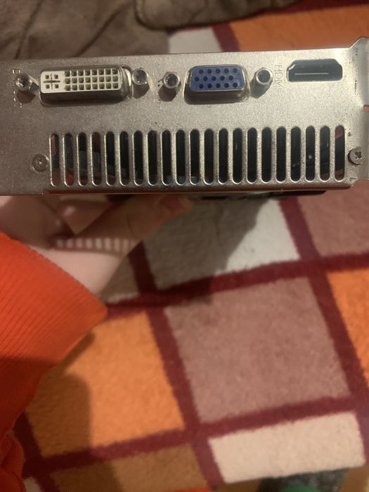 Видеокарта для офисного и домашнего пк