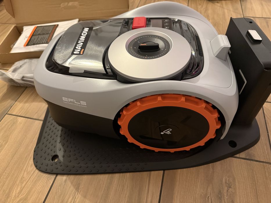 Robot koszący Segway Navimow i 105 nowy