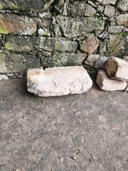 Pedras de forno centenário – Pedra antiga original em excelente estado