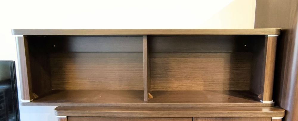 Sprzedam meble - półka stan b. dobry