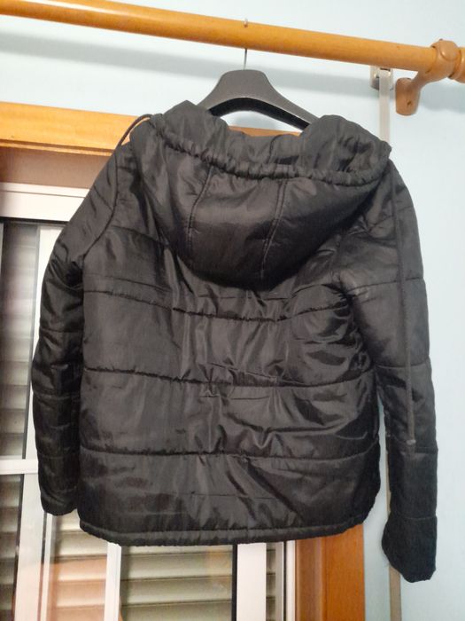 Kispo preto com capuz