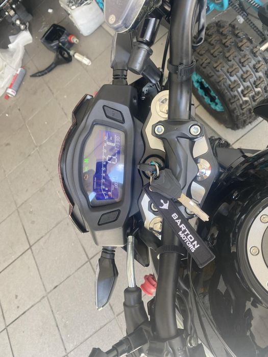 Barton Street R praktycznie nowy