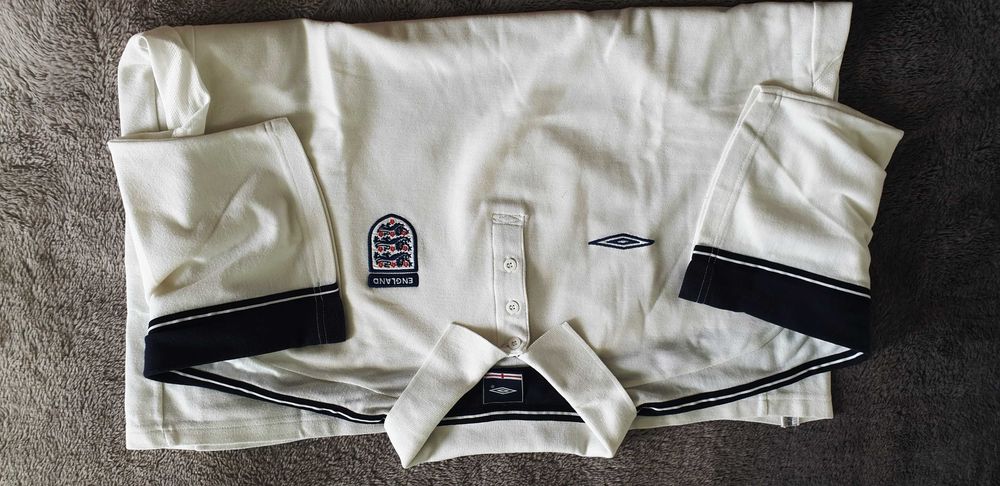 UMBRO. Biała. XXL. Official England Team.