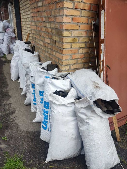 Вивіз хламу, строй мусора , побутового мотлоху