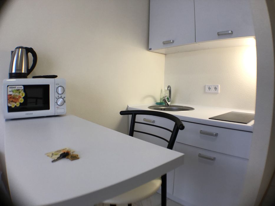 Сдам квартиру почасово біля посольства США,Берестейська метро