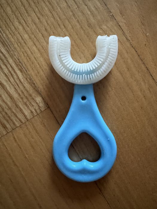 Лот іграшок Прорізувач .Гризунці силіконові Nuby, fisher price