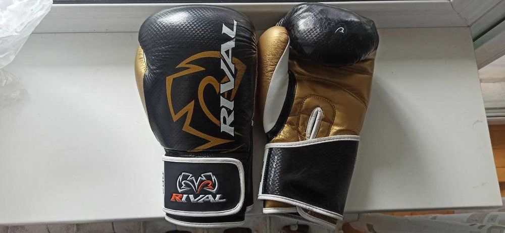 Боксерські рукавиці Rival