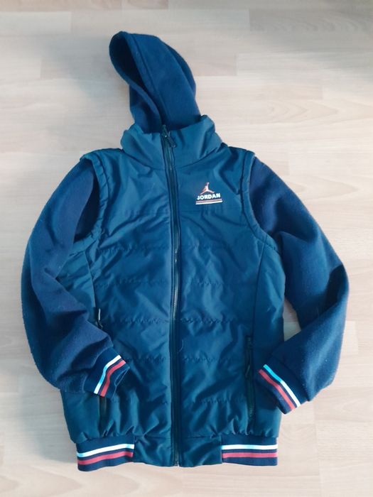 Продам куртку 44 размера