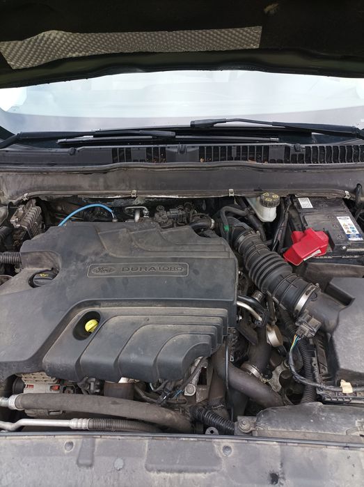 Osobowe Ford mondeo Mk5