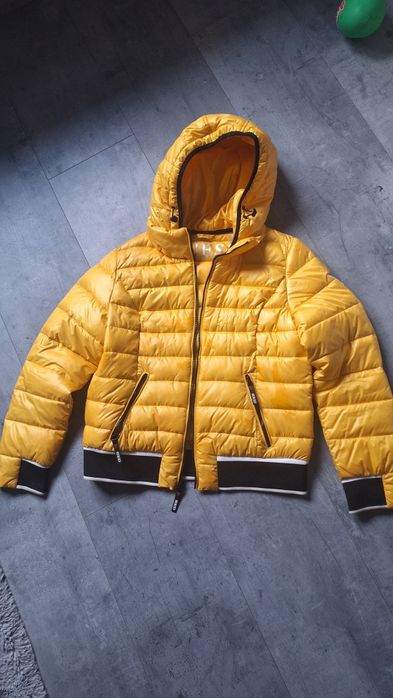 Kurtka  Guess żółta rozm.M