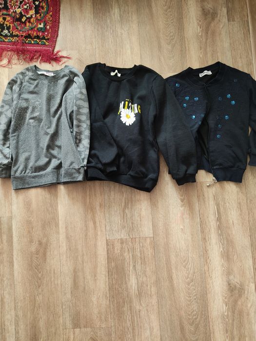 Кофти для дівчинки 3 шт-200 грн