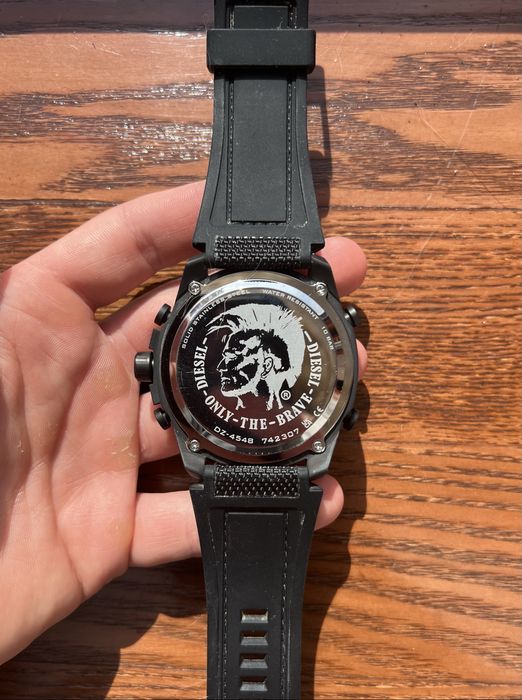 Чоловічий годинник Diesel Mega Chief DZ4548