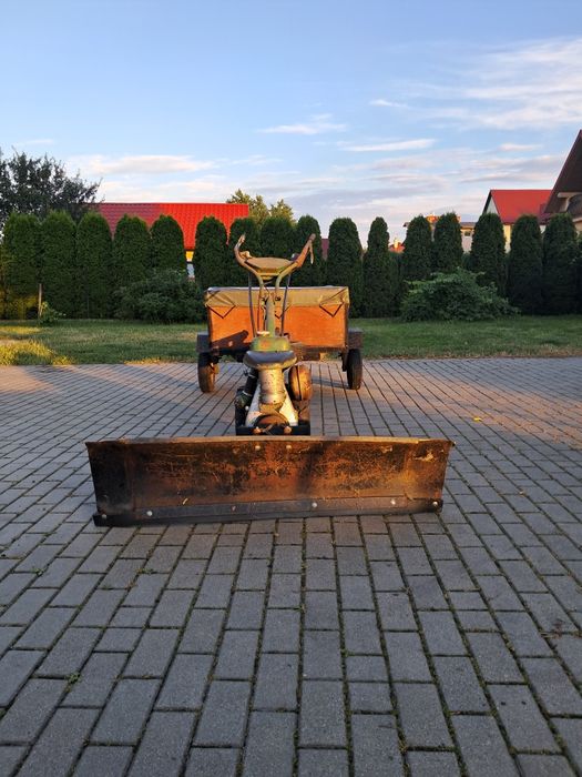 Traktorek ,,dzik" Agria 2400