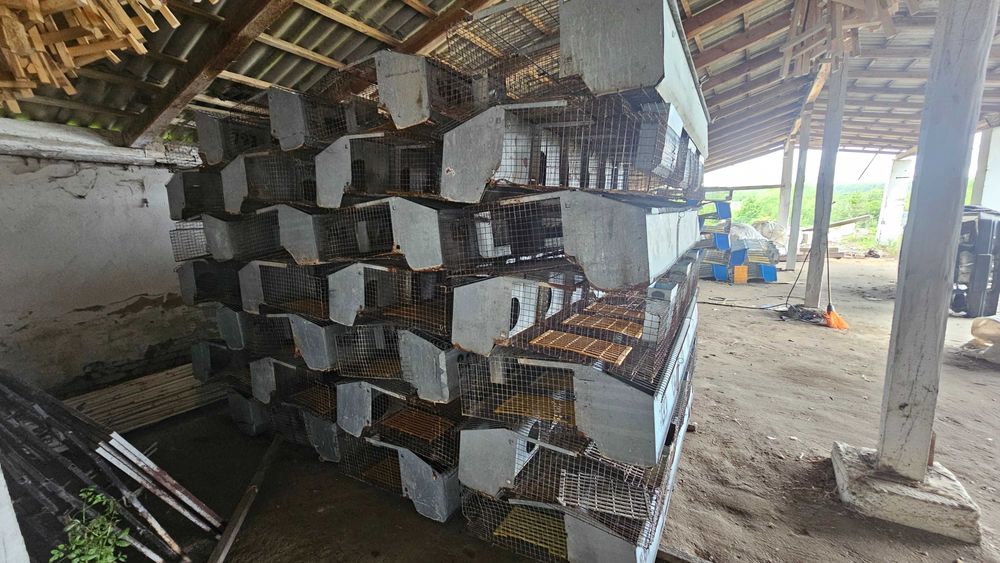 Клітки для кроликів маточні б/у