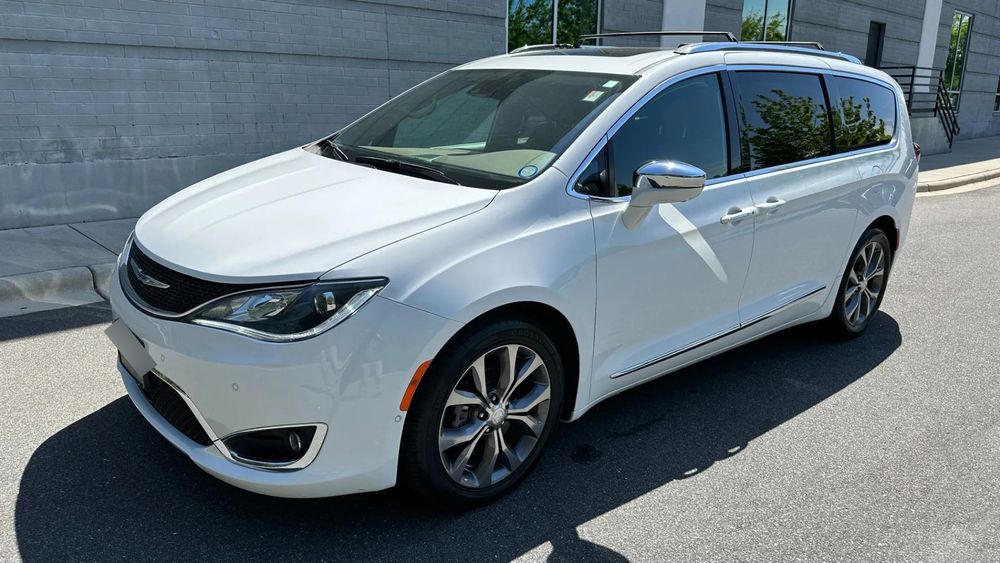 Chrysler Pacifica Chrysler Pacifica Limited 2018