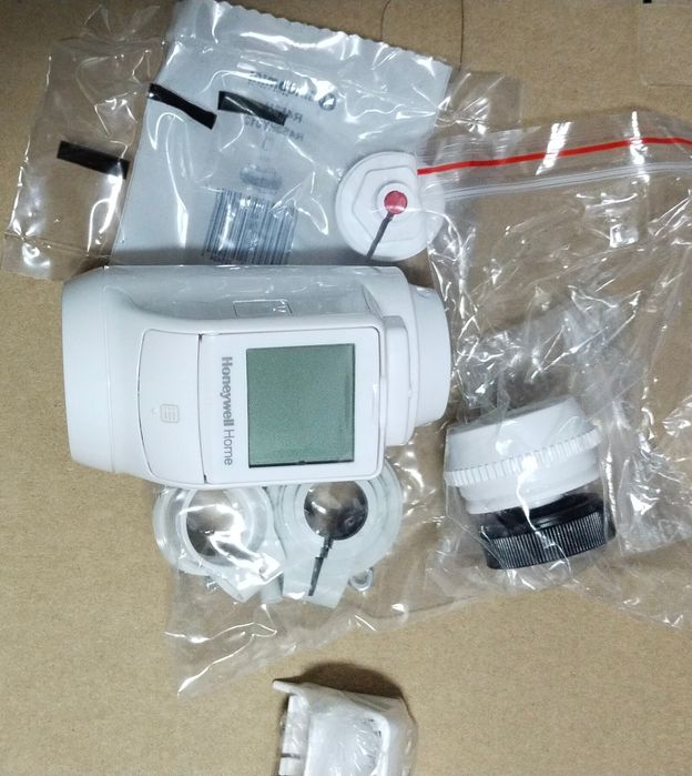 Honeywell HR92 Контроллер радиаторного клапана. Беспроводной