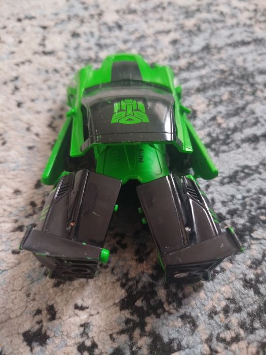 Zabawka figurka Transformers.
