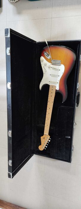 Hard case caixa rija para les paul o Stratocaster