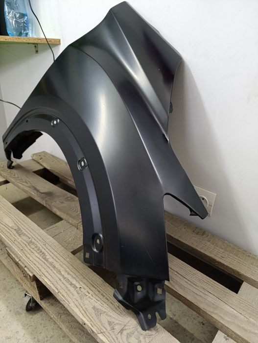 Продам крило праве Ніссан кікс