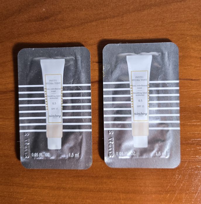Тональний крем Sisley Phyto Hydra Teint тон 0,5. 3 мл.