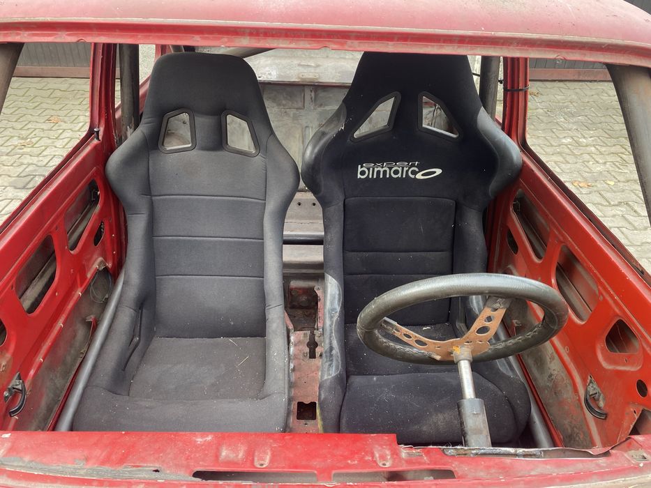 Maluch 126p Kjs klatka