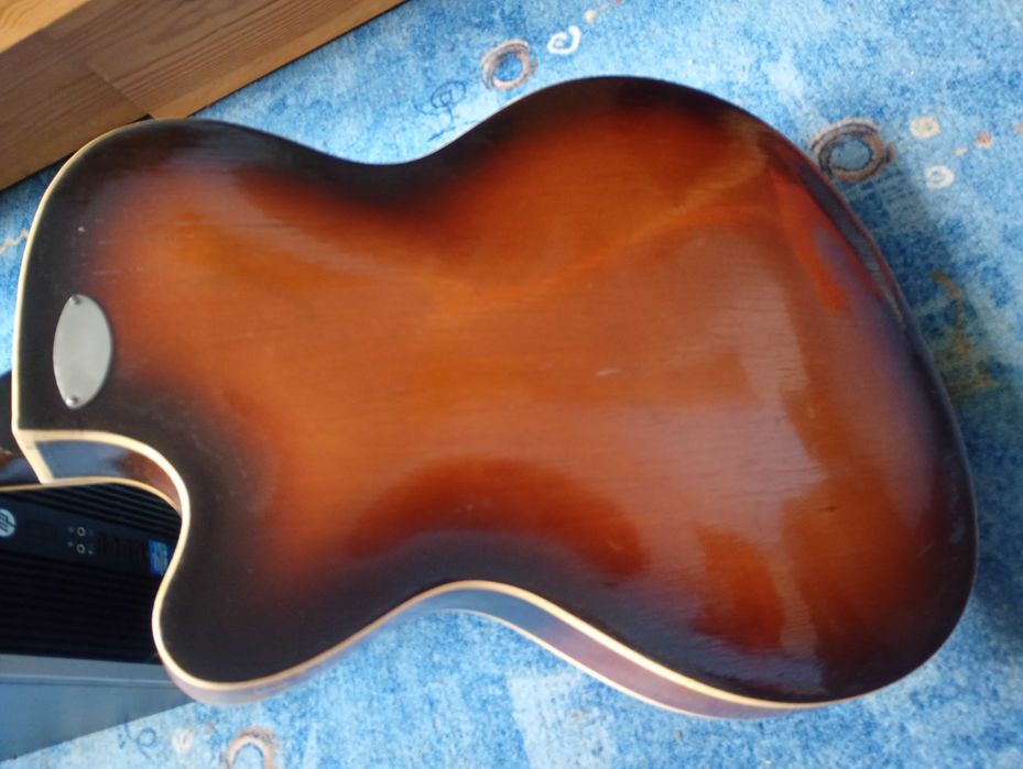 gitara jazzowa defil