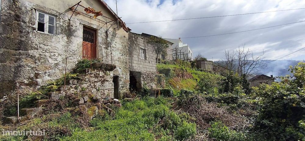 Moradia T2 para venda — Ponte Da Barca, Vila Nova De Muía E Paço Vedro De Magalhães, Viana do Castelo