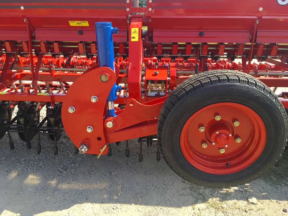 Сівалка СЗ 5,4 Сівалка СЗ Сеялка СЗ 540 Варіаторна СЗ