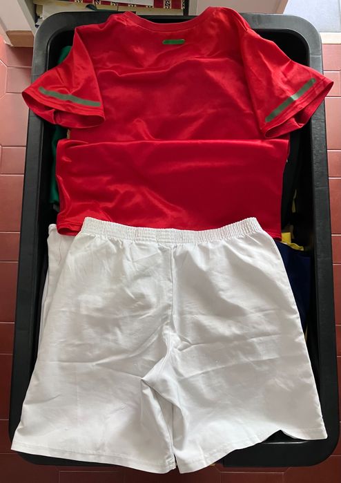Equipamento Portugal criança