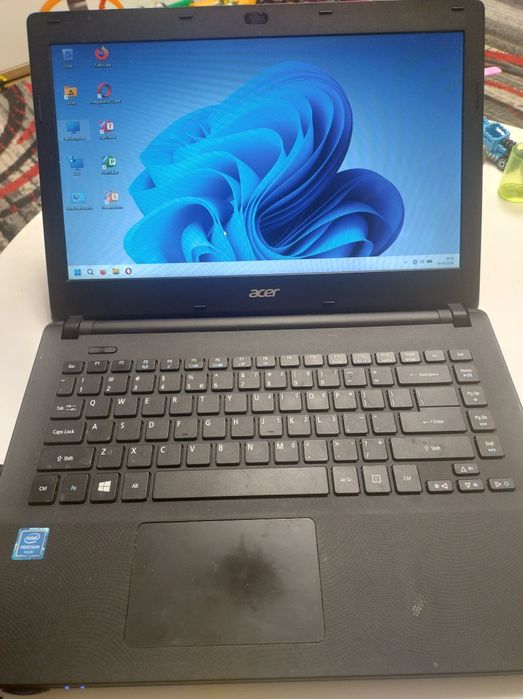 Laptop Acer ES1-431 Pentium N3700 4x1,6G/DDR3 4G/HDD120G/WiFi/Windows 11 Home