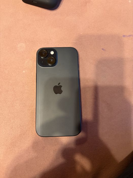 IPhon 15 używany + bower-bank jak nowy
