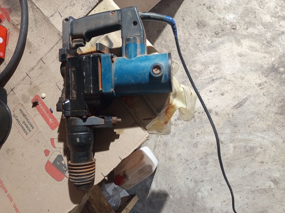 Продам перфоратор