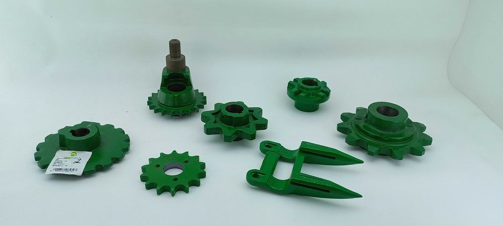 Запчастини комбайнів та тракторів Джон Дір 935/945/955/975/1052/1055..