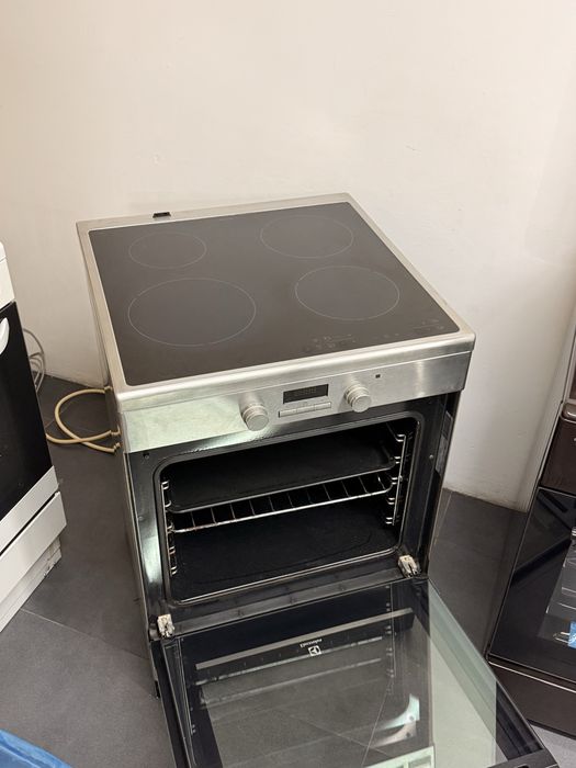 Електрична, электрическая плита Electrolux EKI96460AX , гарантія