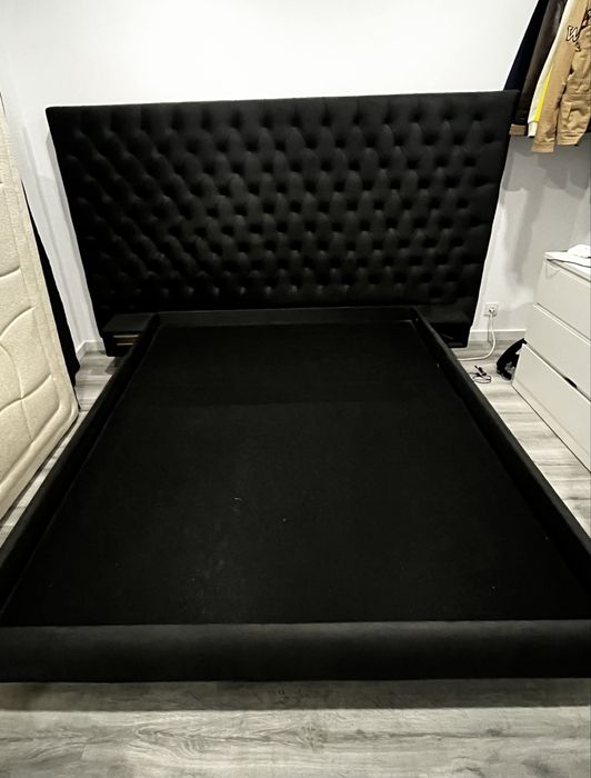 Cama de casal como nova