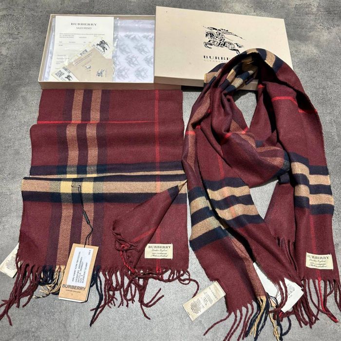 Топові шарфи Lacoste,Burbery