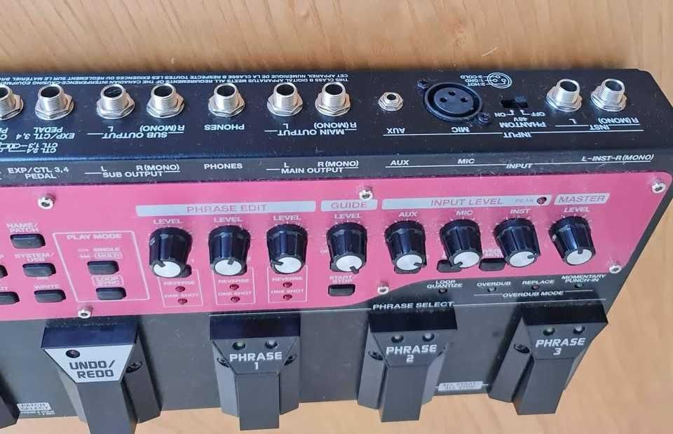 Boss RC50 Loopstation Guitar Pedal