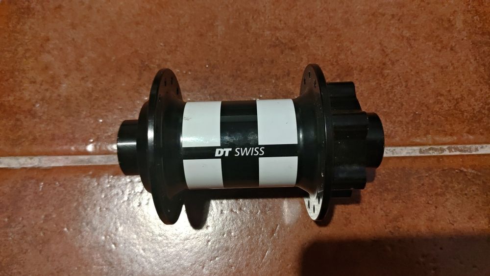 DT Swiss 350 Boost Hub, 20 mm Axle, 28 Spokes. New!64284220265729121