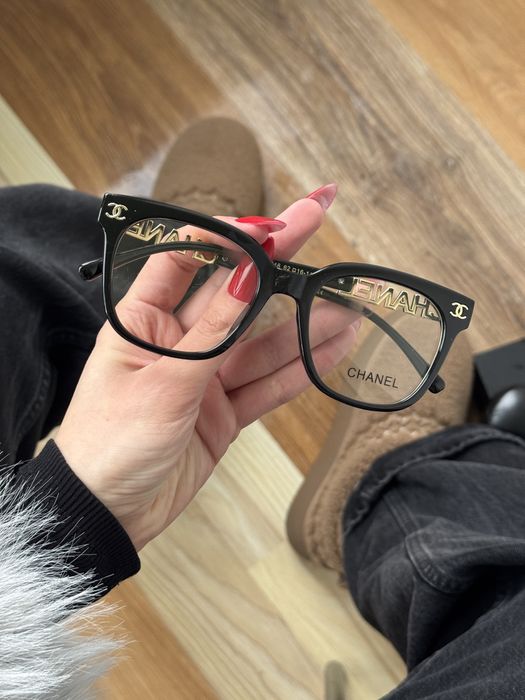 Жаночі окуляри з прозорою лінзою